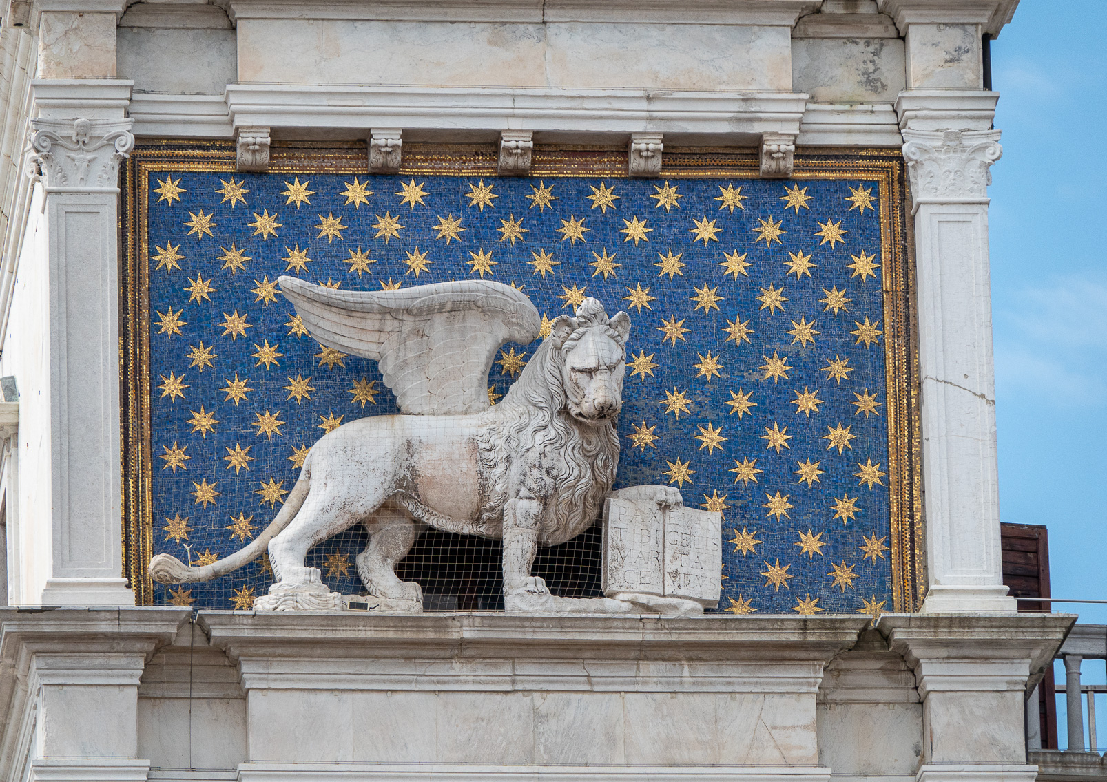 Le Lion de Saint Marc sur la Tour de l'Horloge.